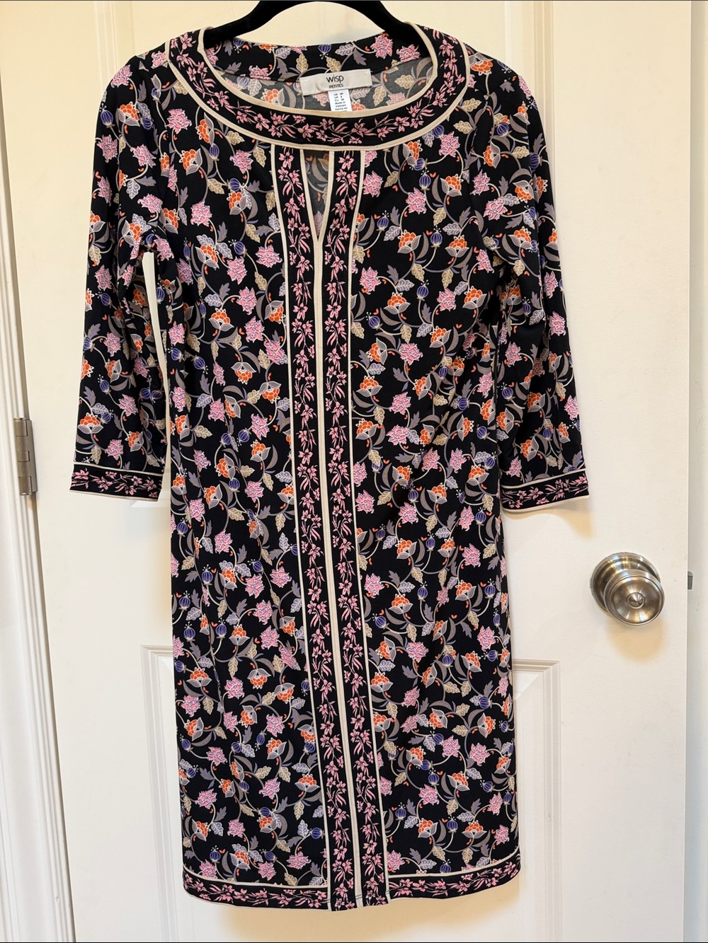 Petite Floral Shift Dress in Black and Pink